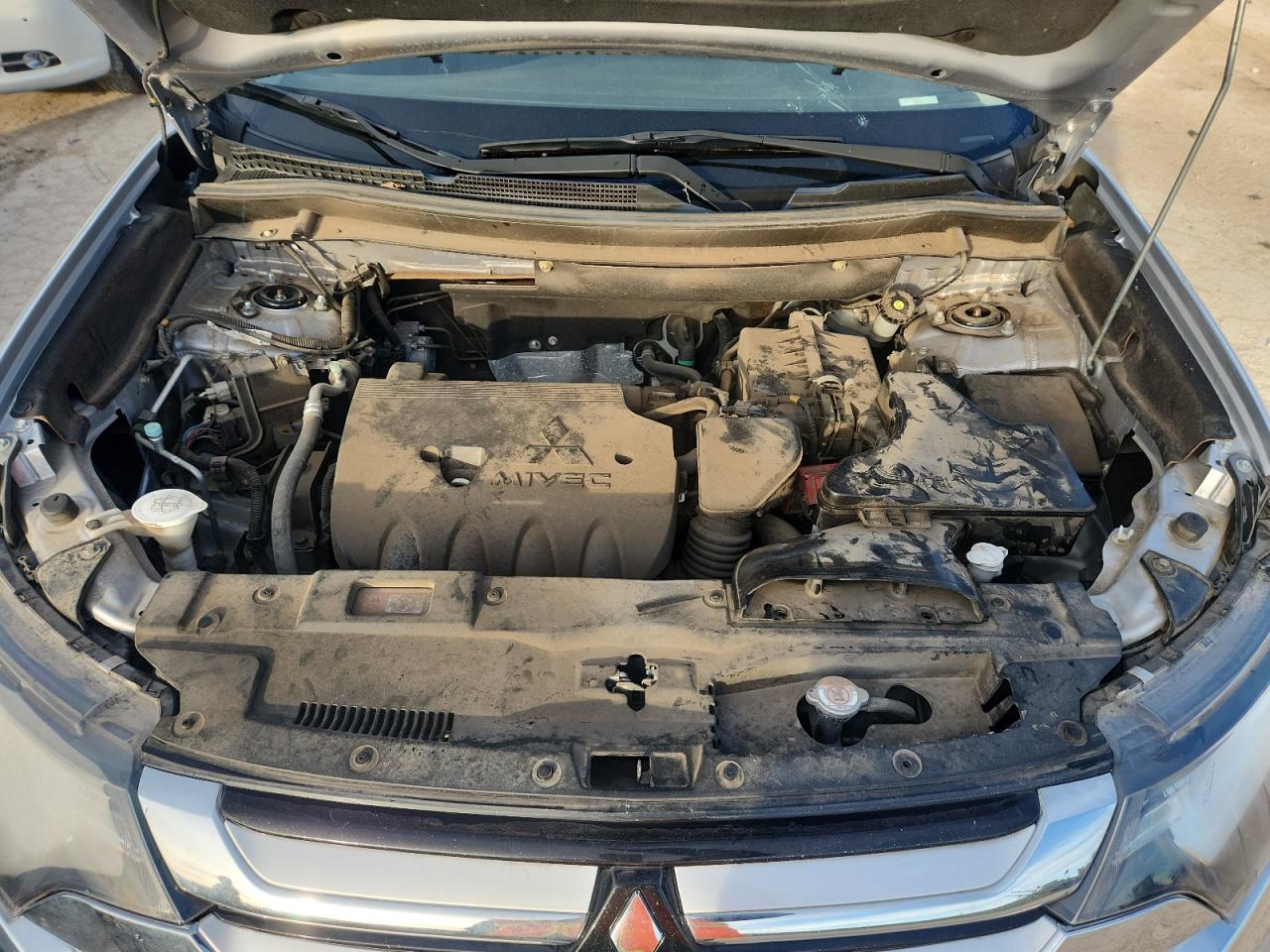 2016 MITSUBISHI OUTLANDER ES photo 21