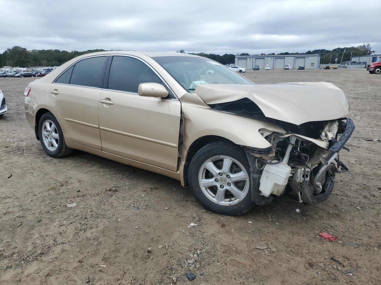 2010 TOYOTA CAMRY photo 7