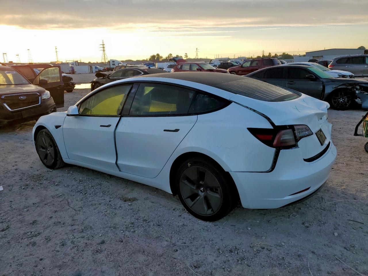 2023 TESLA MODEL 3 photo 2