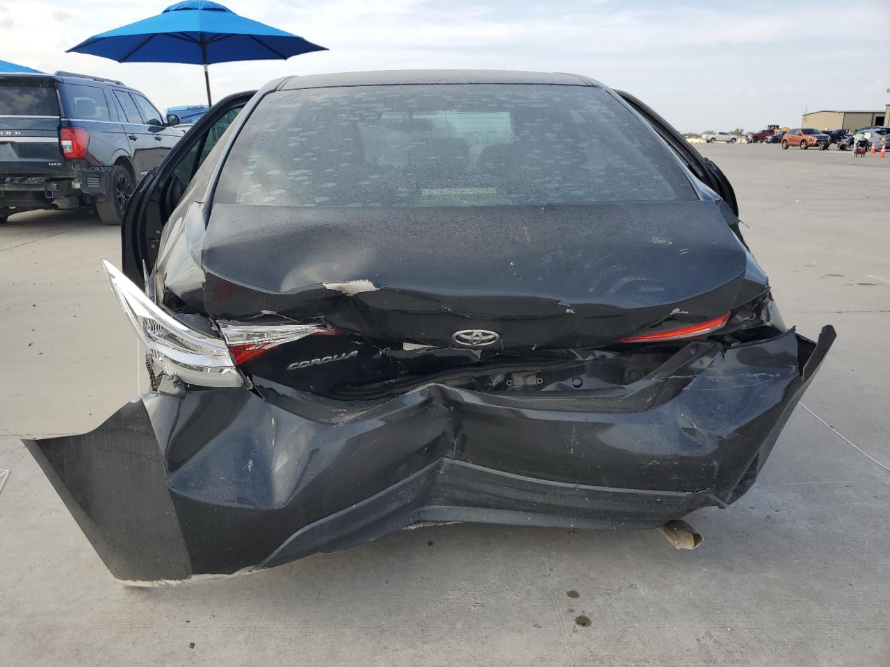 2015 TOYOTA COROLLA L photo 11