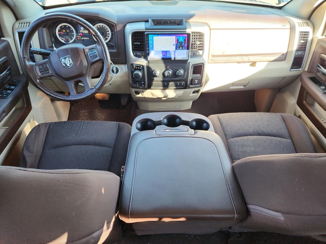 2014 RAM 1500 SLT photo 8