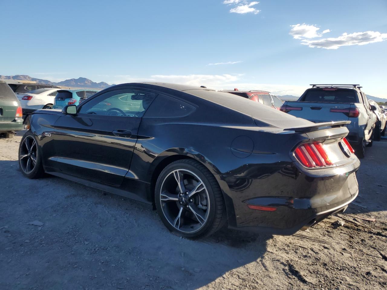 2017 FORD MUSTANG GT photo 3