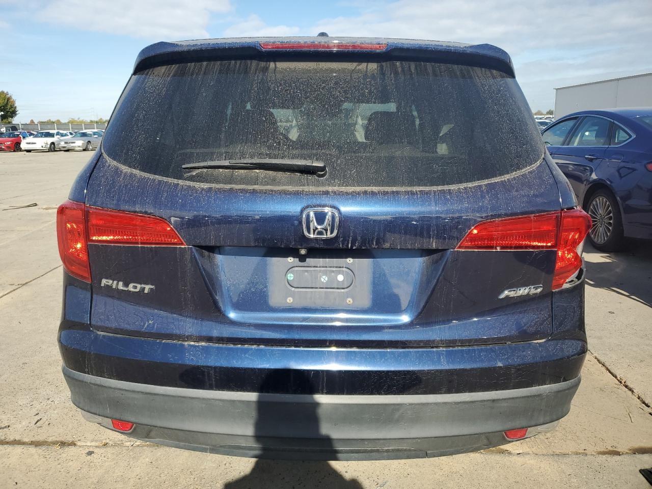 2016 HONDA PILOT photo 6