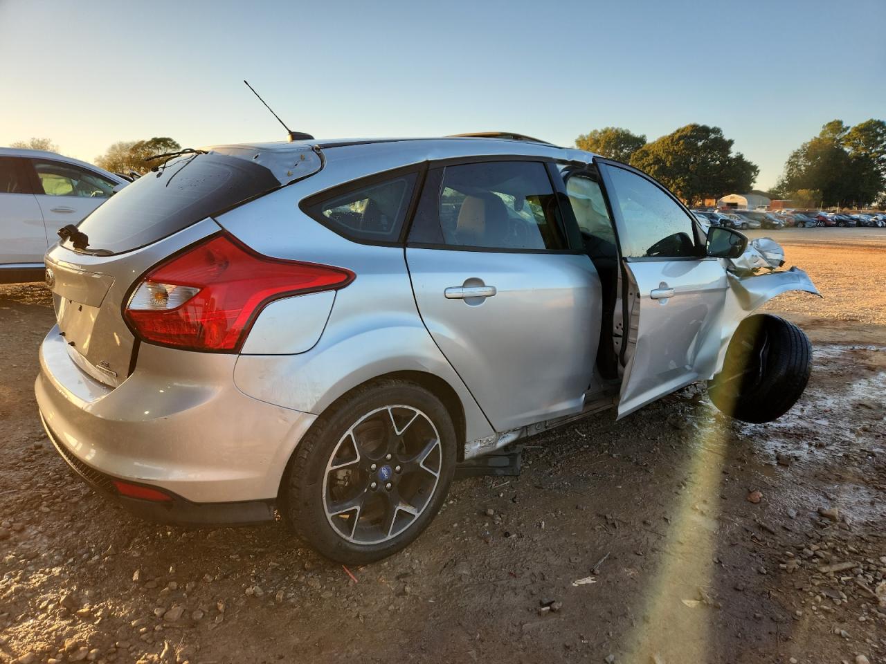 2013 FORD FOCUS SE photo 5