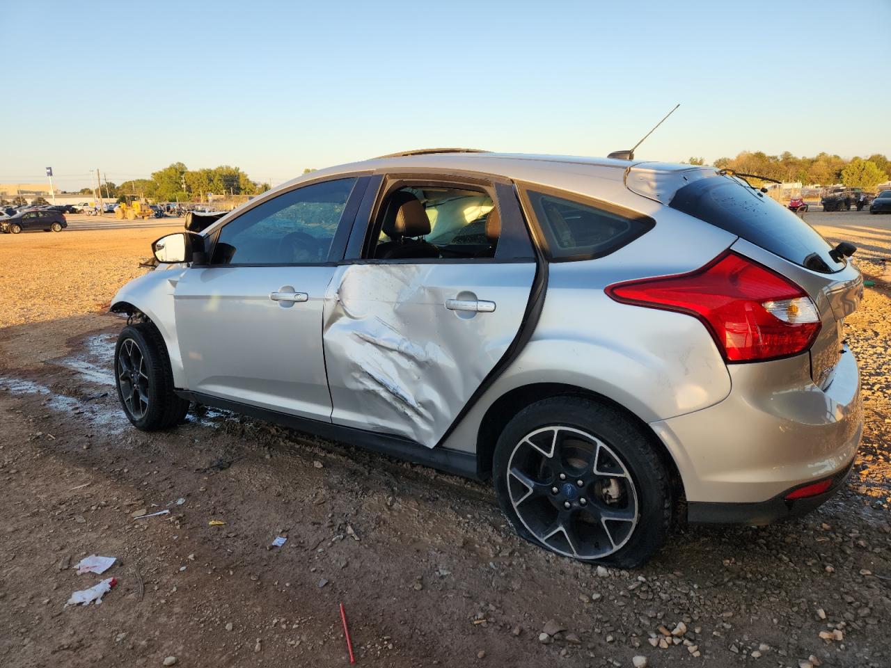 2013 FORD FOCUS SE photo 3
