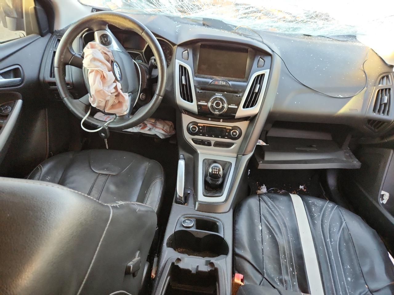 2013 FORD FOCUS SE photo 15