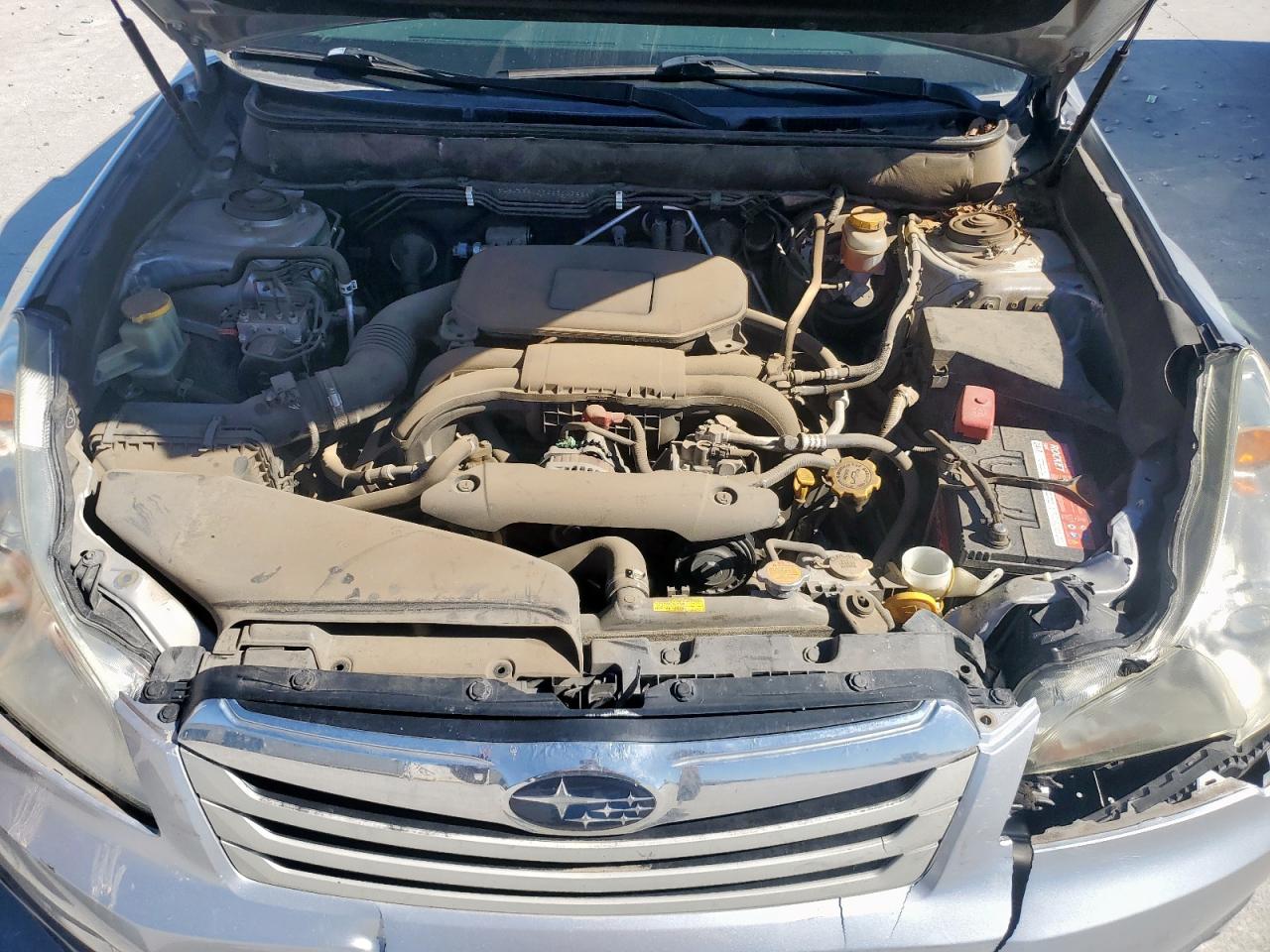 2012 SUBARU OUTBACK photo 12