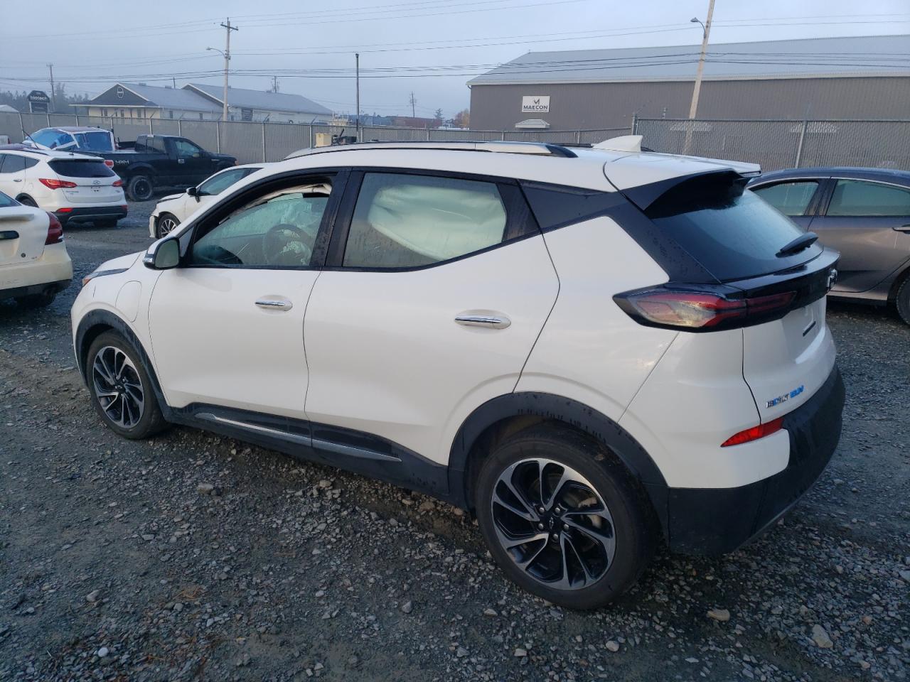 2023 CHEVROLET BOLT EUV PREMIER photo 2