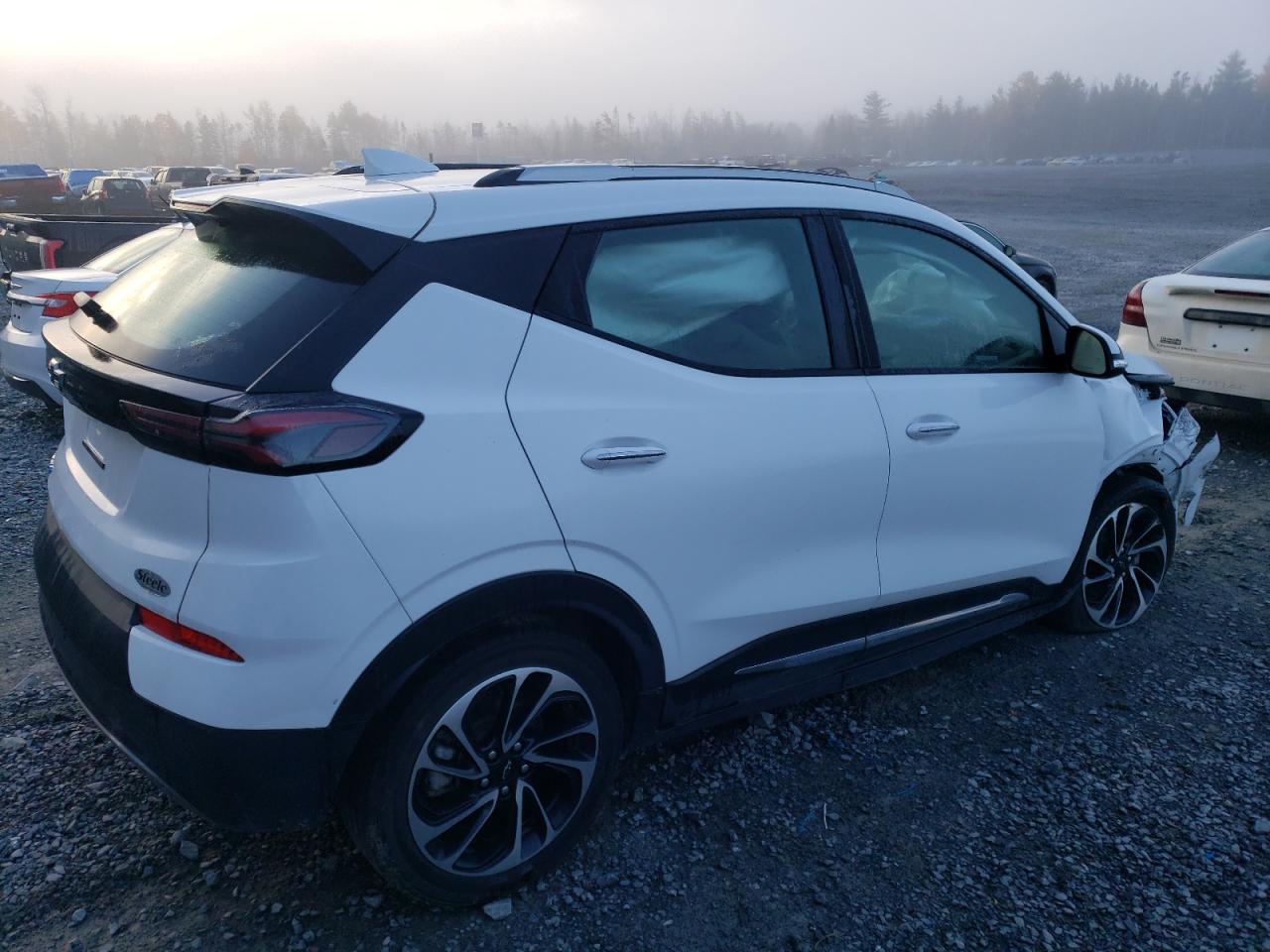 2023 CHEVROLET BOLT EUV PREMIER photo 3