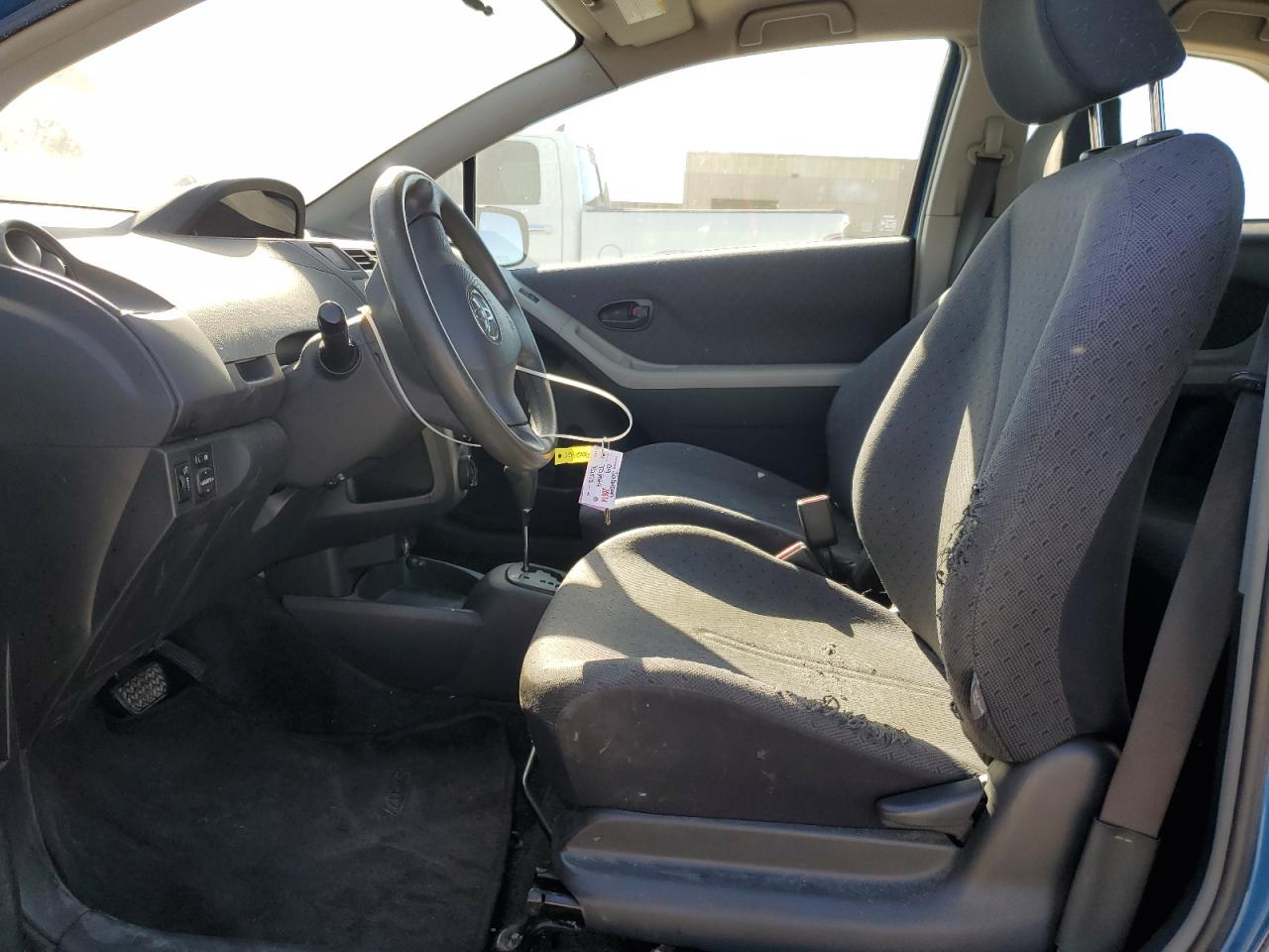 2009 TOYOTA YARIS BASE photo 7