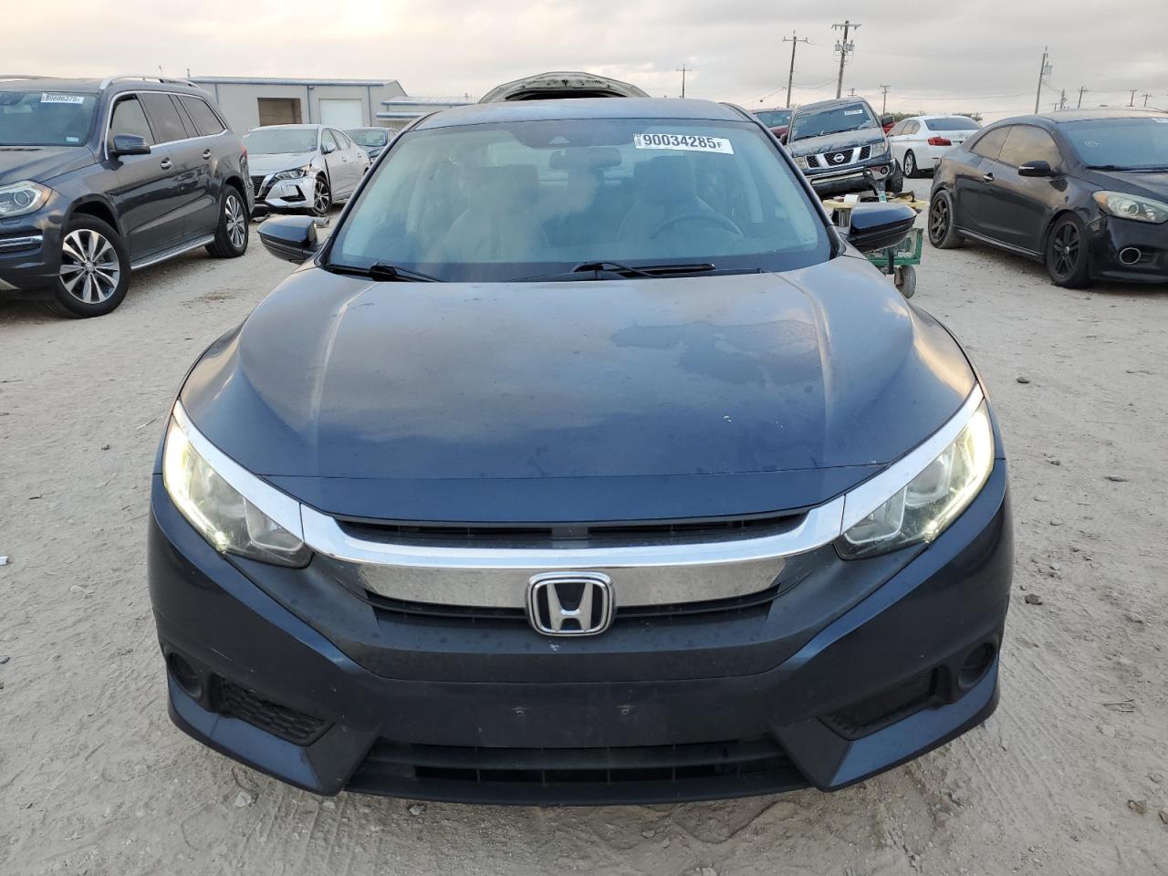2016 HONDA CIVIC LX photo 9