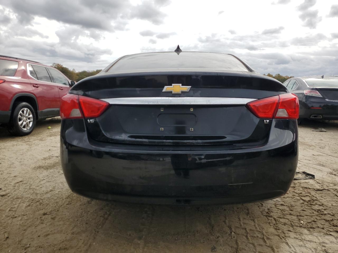 2018 CHEVROLET IMPALA LT photo 11