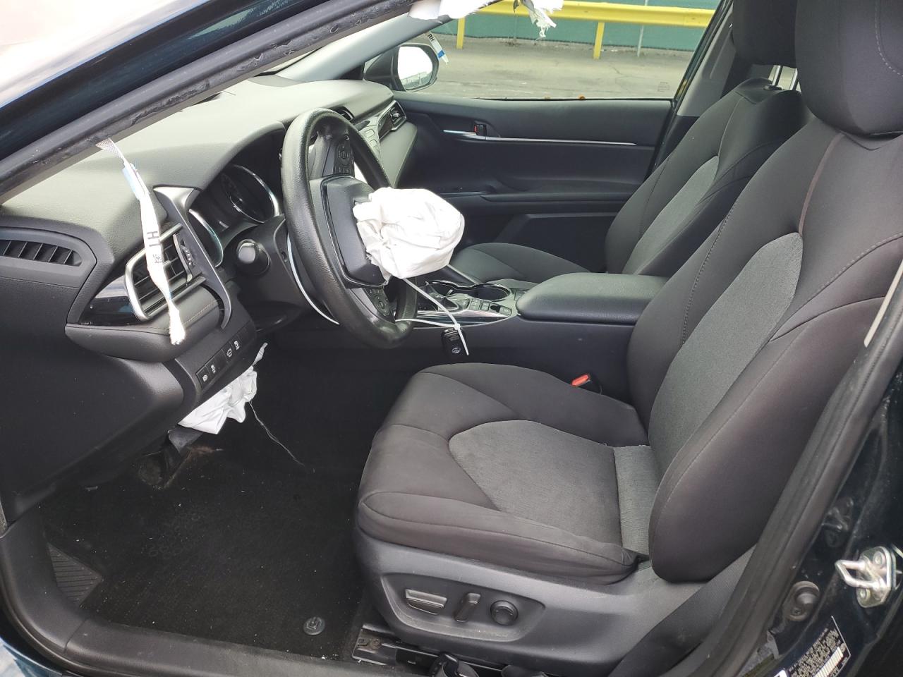 2019 TOYOTA CAMRY photo 13