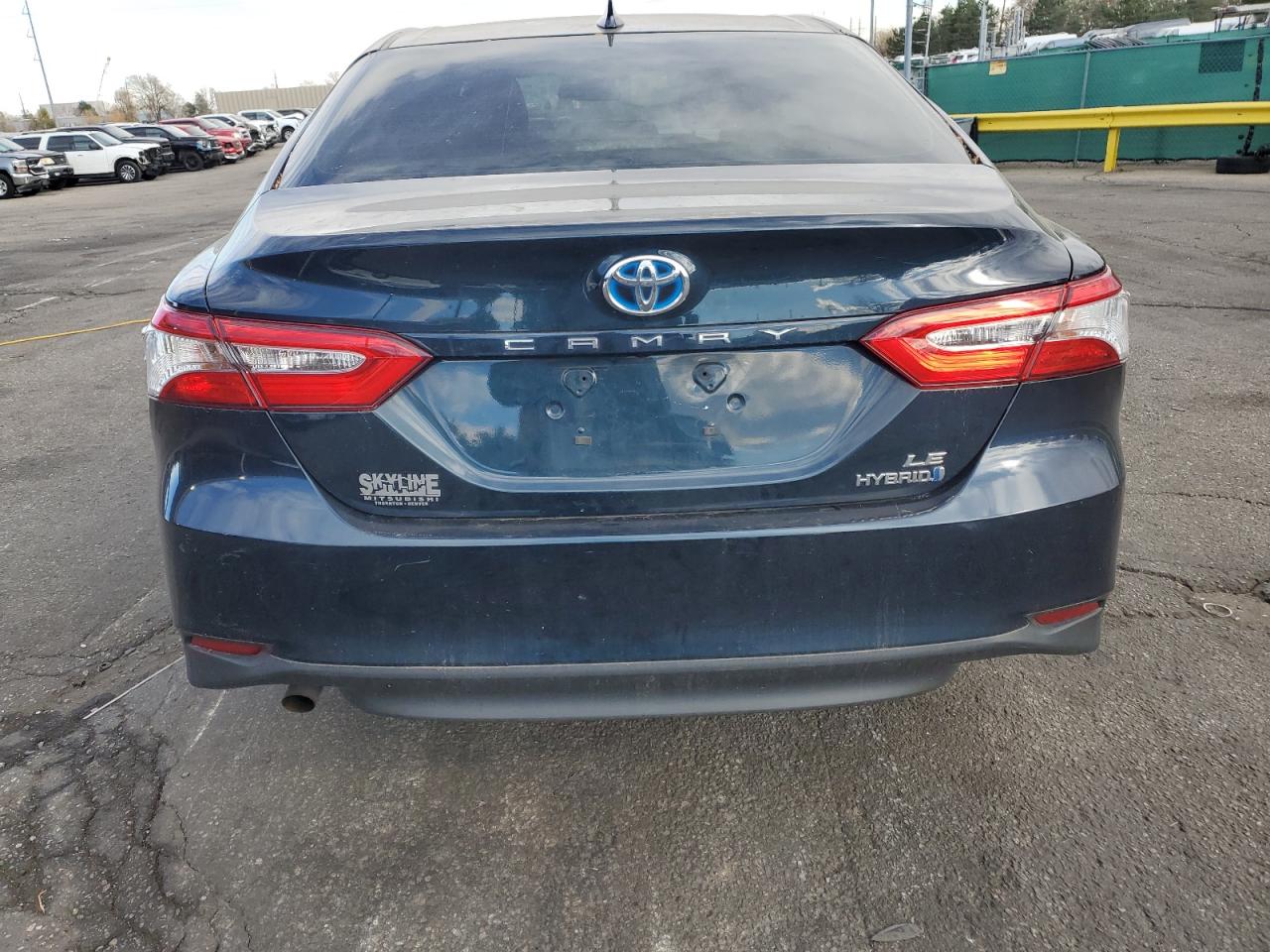 2019 TOYOTA CAMRY photo 11