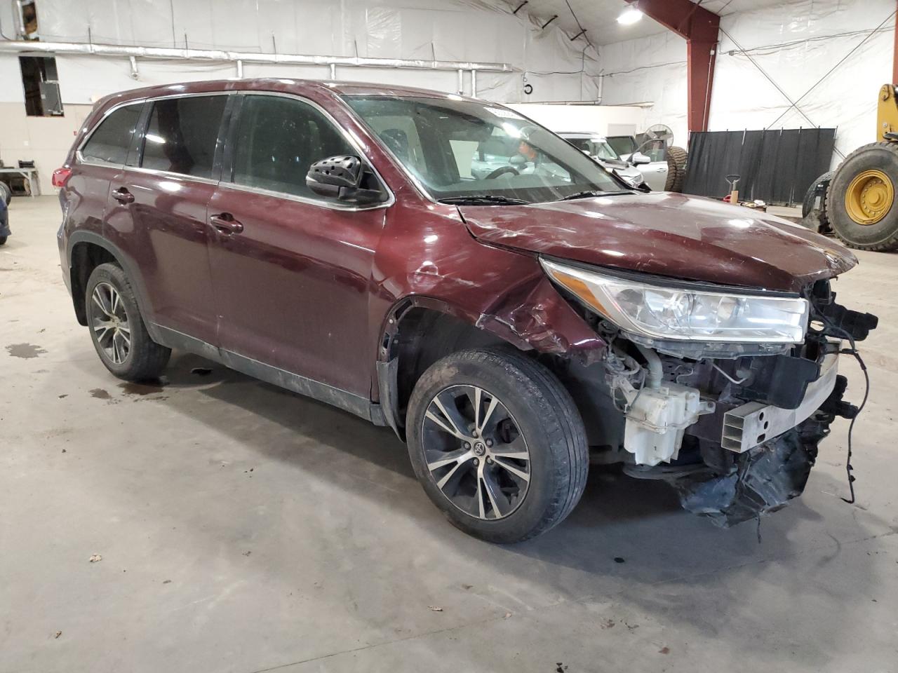 2019 TOYOTA HIGHLANDER LE photo 7