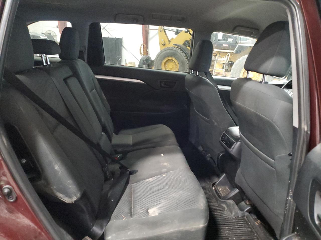 2019 TOYOTA HIGHLANDER LE photo 21