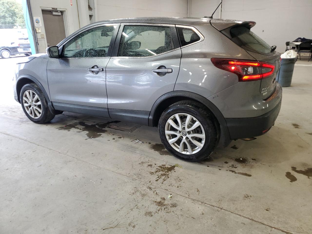 2020 NISSAN ROGUE SPORT S photo 3