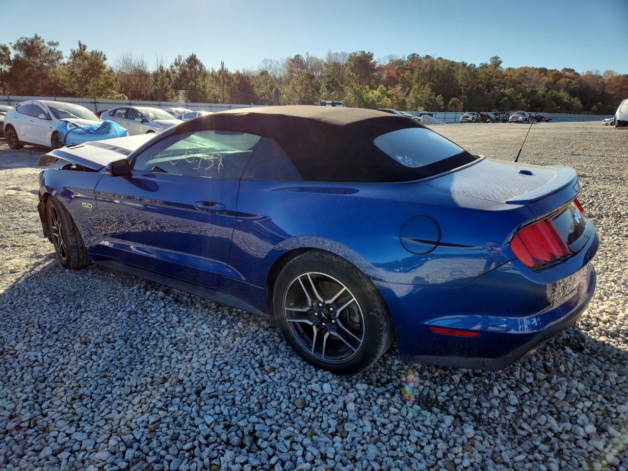 2017 FORD MUSTANG GT photo 3