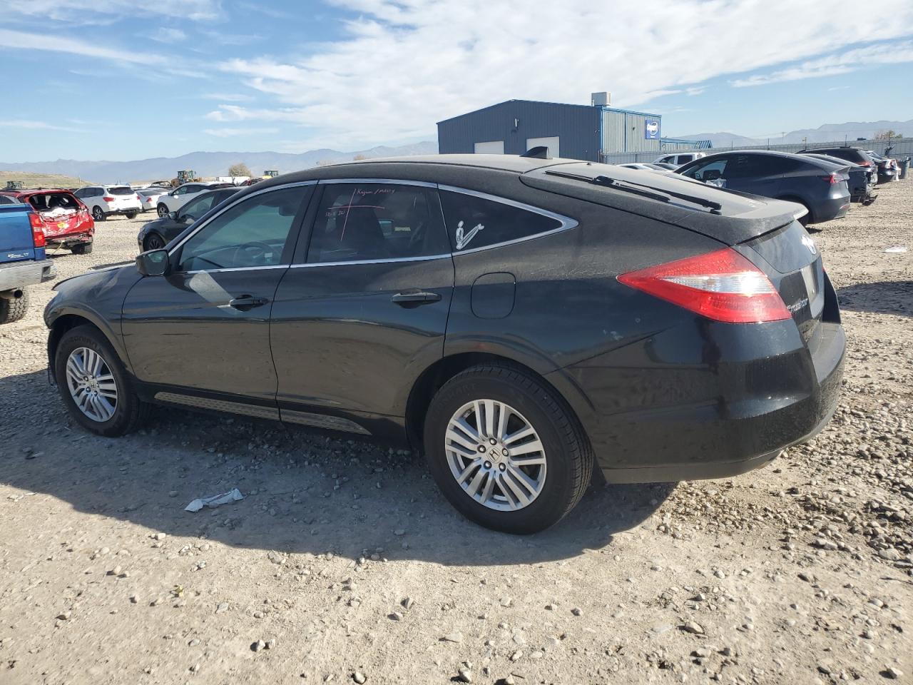 2012 HONDA CROSSTOUR photo 3