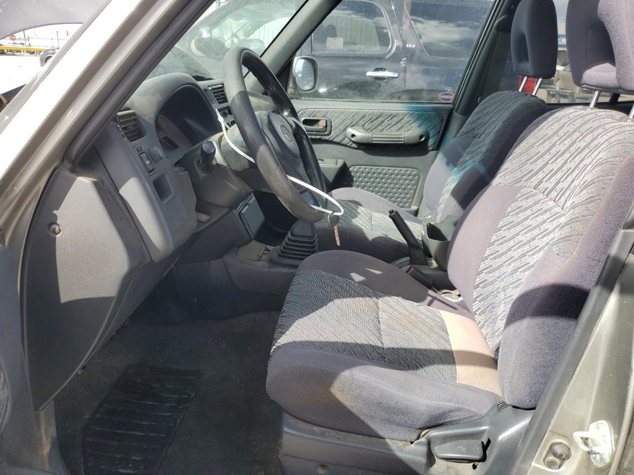 1999 TOYOTA RAV4 BASE photo 13