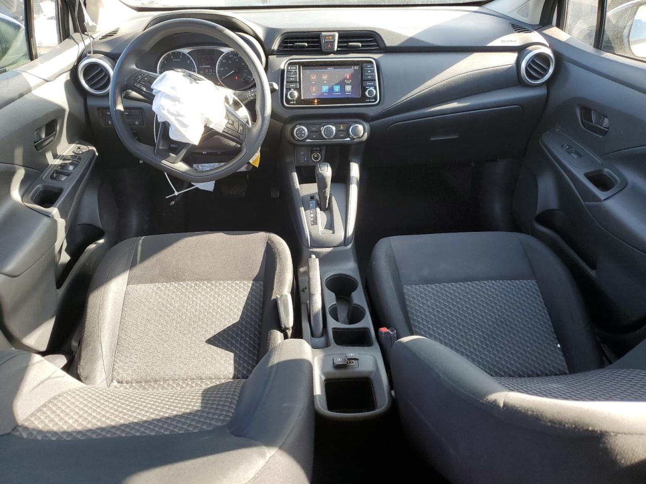 2024 NISSAN VERSA S photo 8