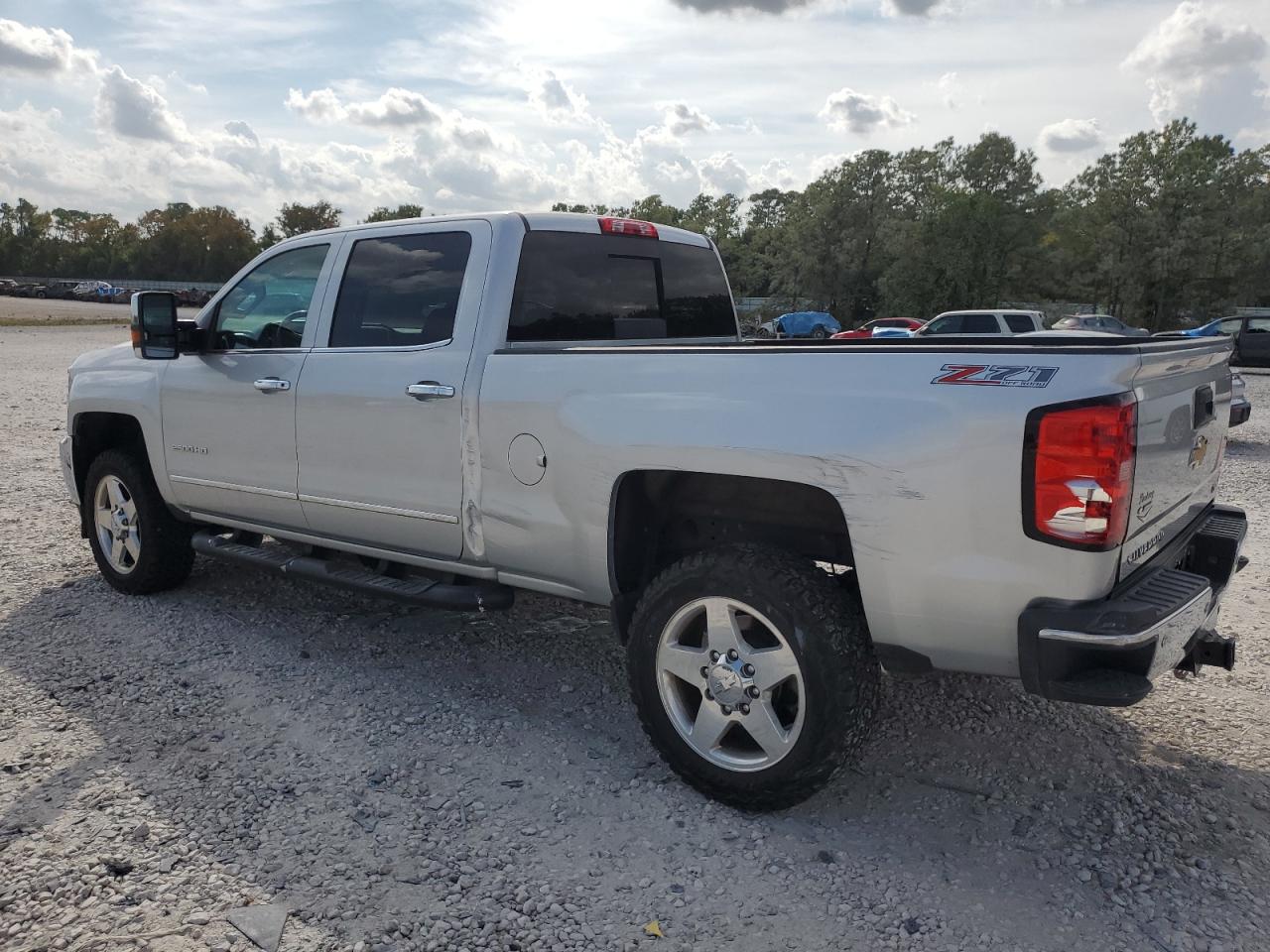 2015 CHEVROLET SILVERADO K2500 HEAVY DUTY LTZ photo 3