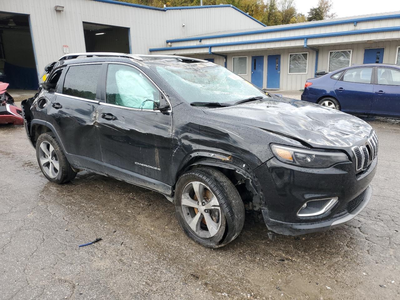 2019 JEEP CHEROKEE LIMITED photo 4