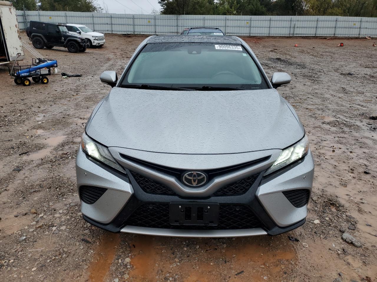 2018 TOYOTA CAMRY XSE photo 5