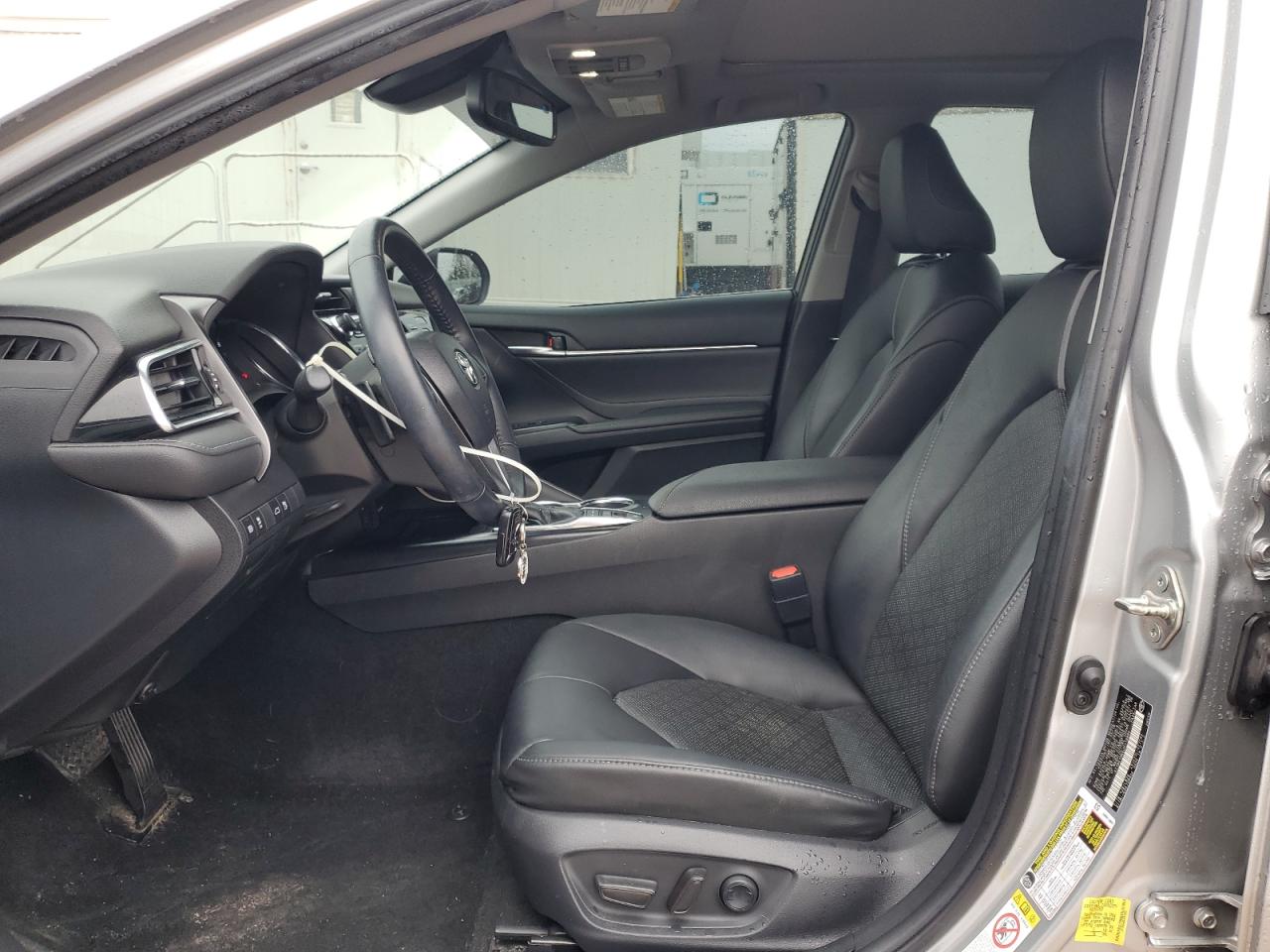 2018 TOYOTA CAMRY XSE photo 7