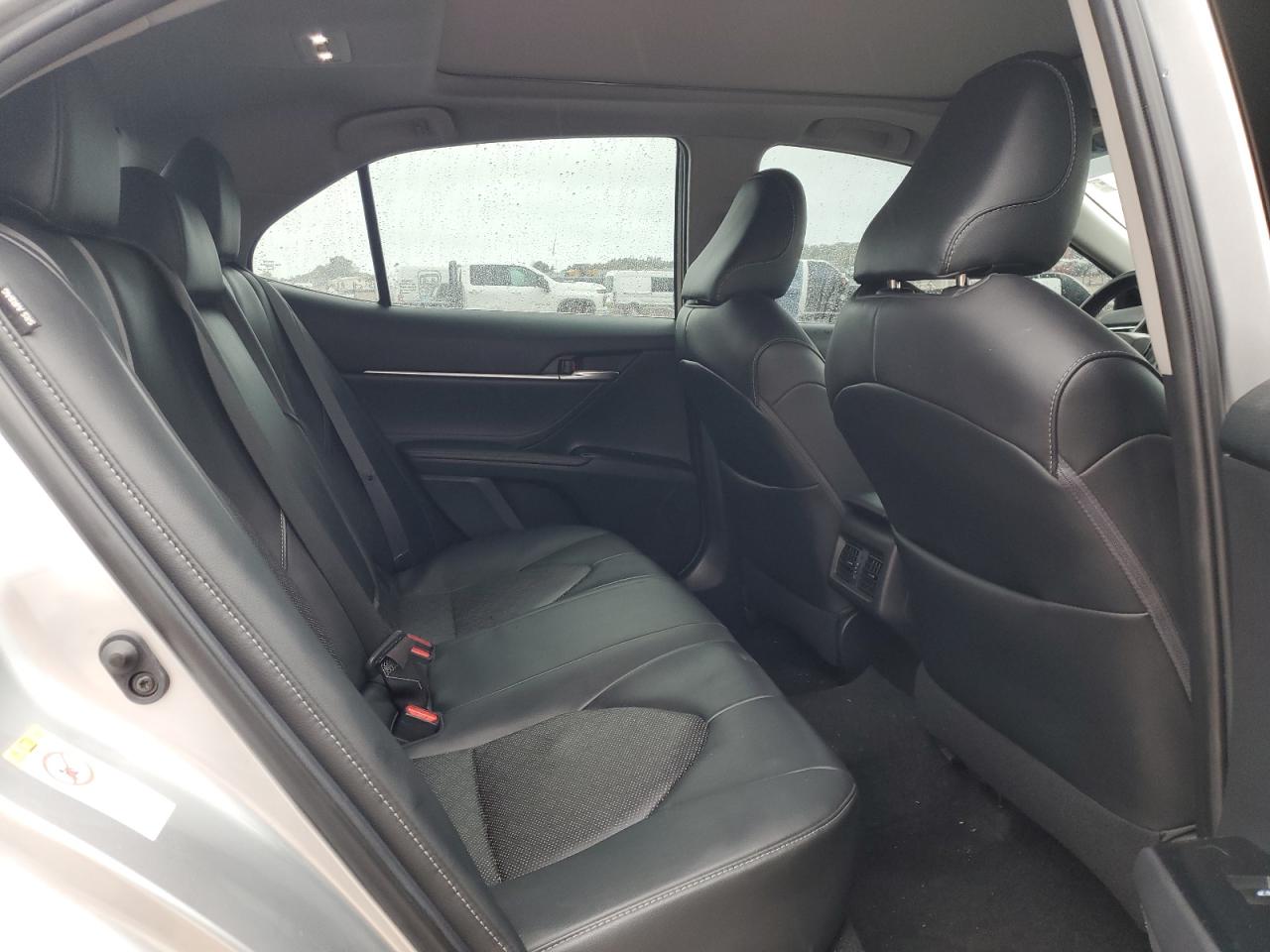 2018 TOYOTA CAMRY XSE photo 10