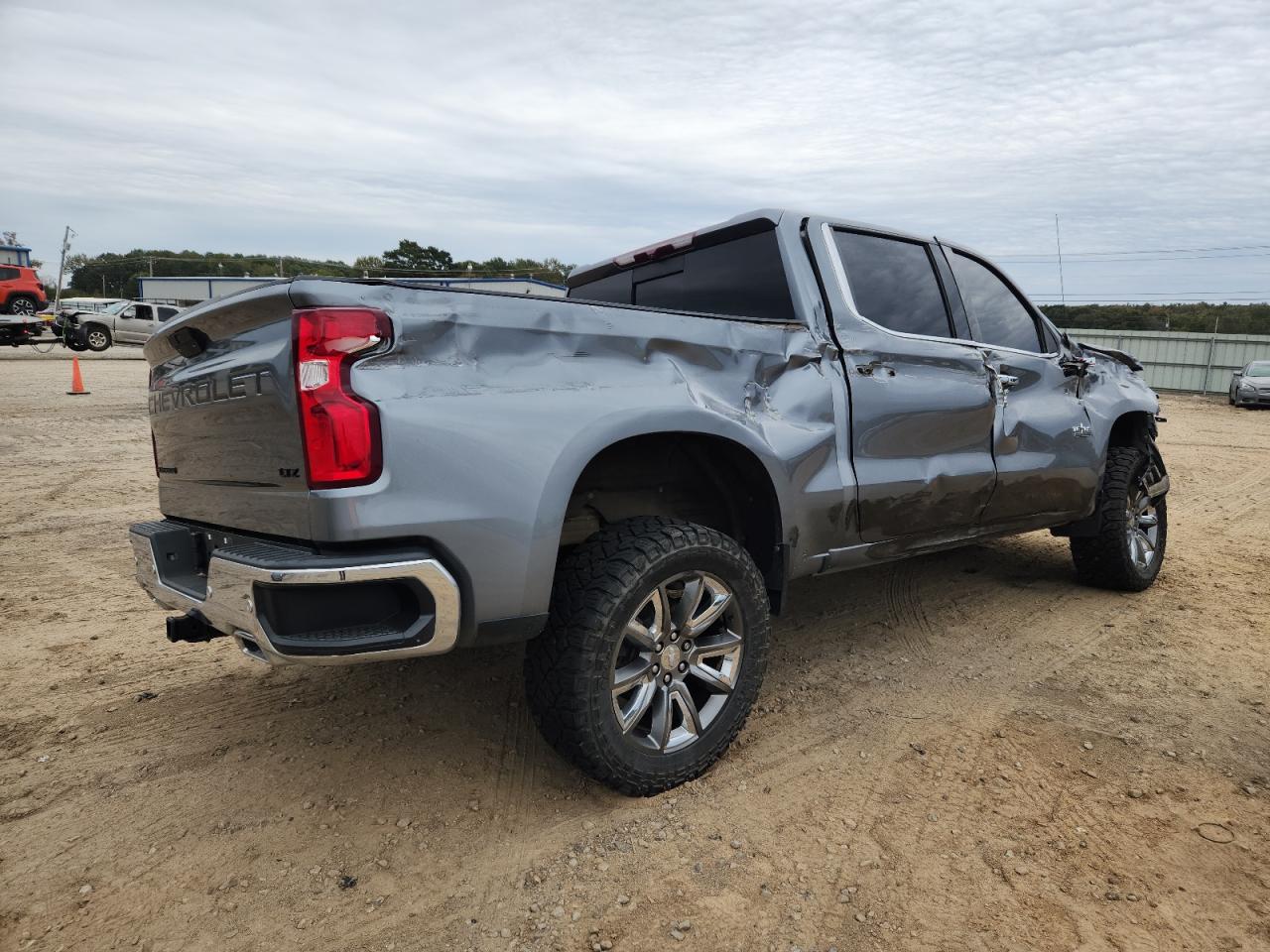 2020 CHEVROLET SILVERADO K1500 LTZ photo 5