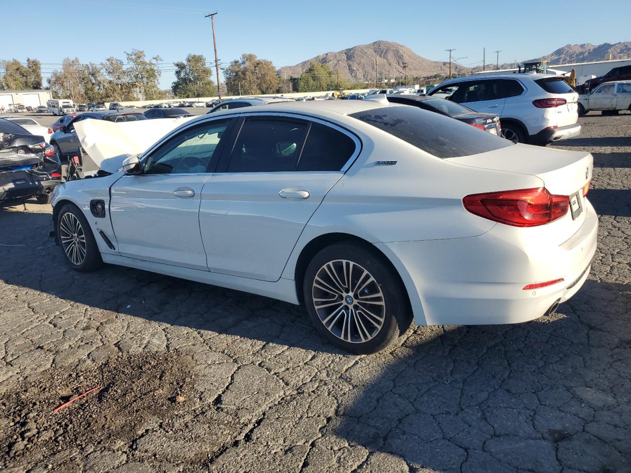 2019 BMW 530E photo 3