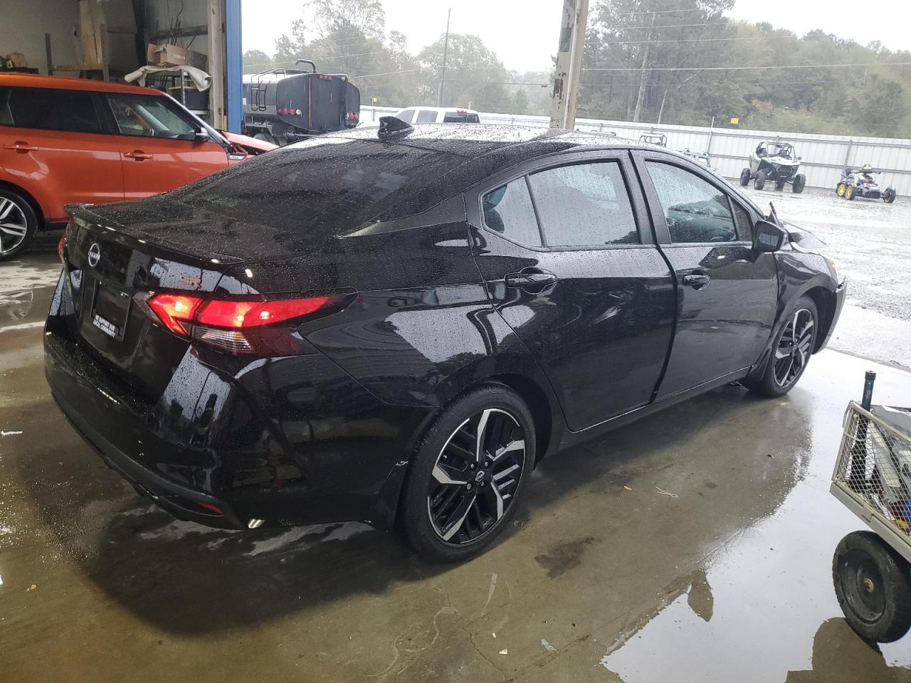 2025 NISSAN VERSA SR photo 7