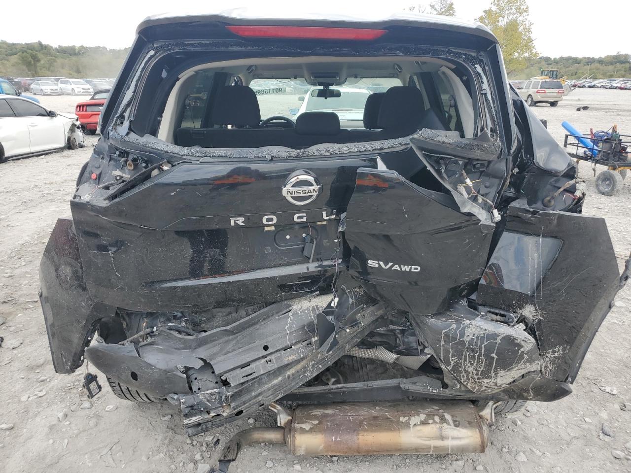 2021 NISSAN ROGUE SV photo 11