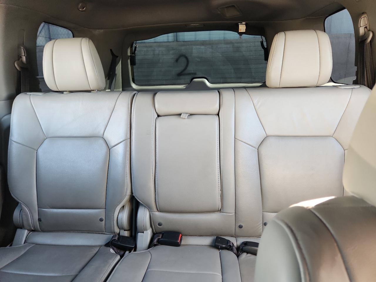2015 HONDA PILOT EXL photo 10