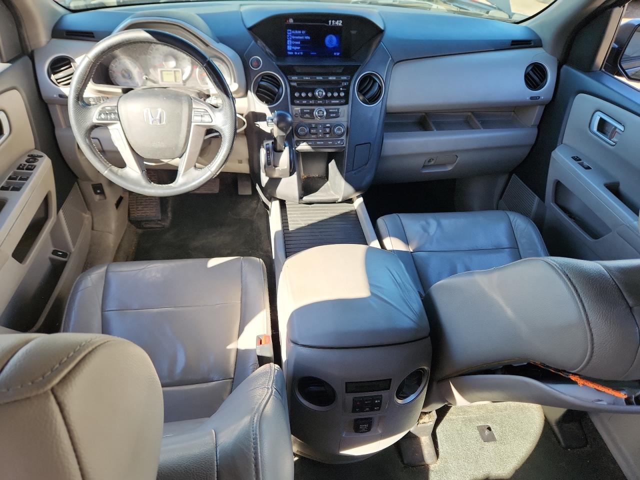 2015 HONDA PILOT EXL photo 8