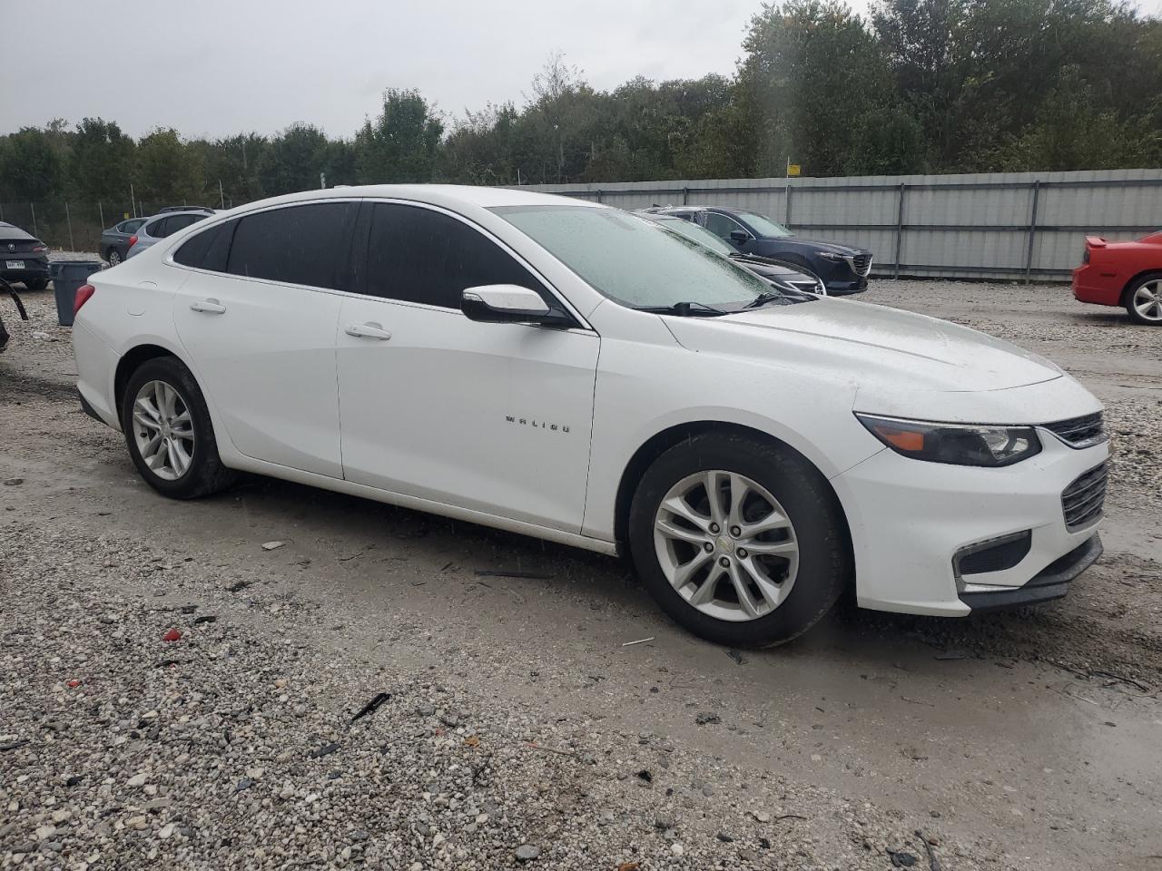 2017 CHEVROLET MALIBU LT photo 4
