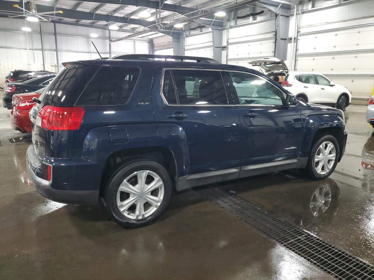 2017 GMC TERRAIN SLE photo 5