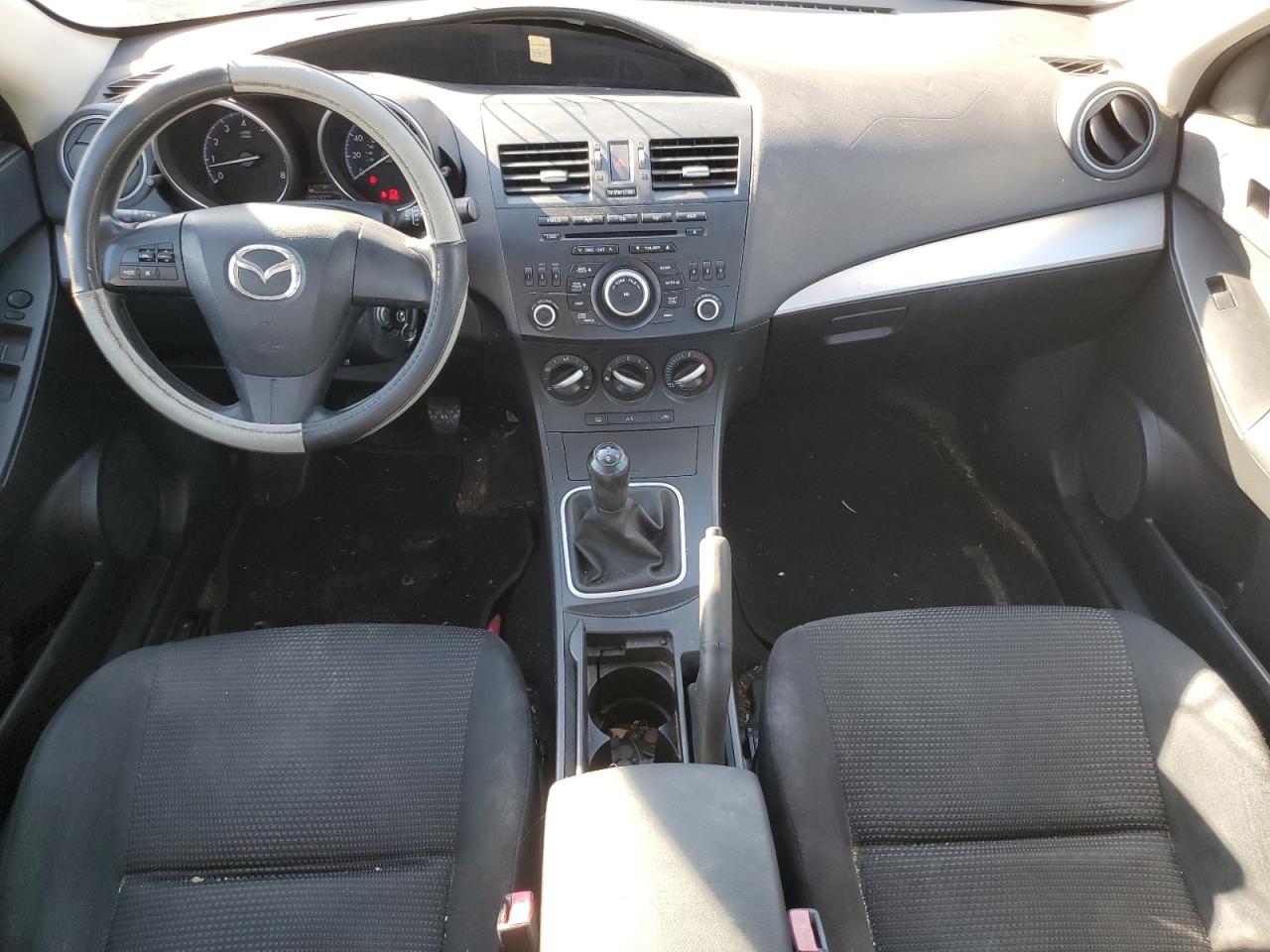 2013 MAZDA 3 photo 8
