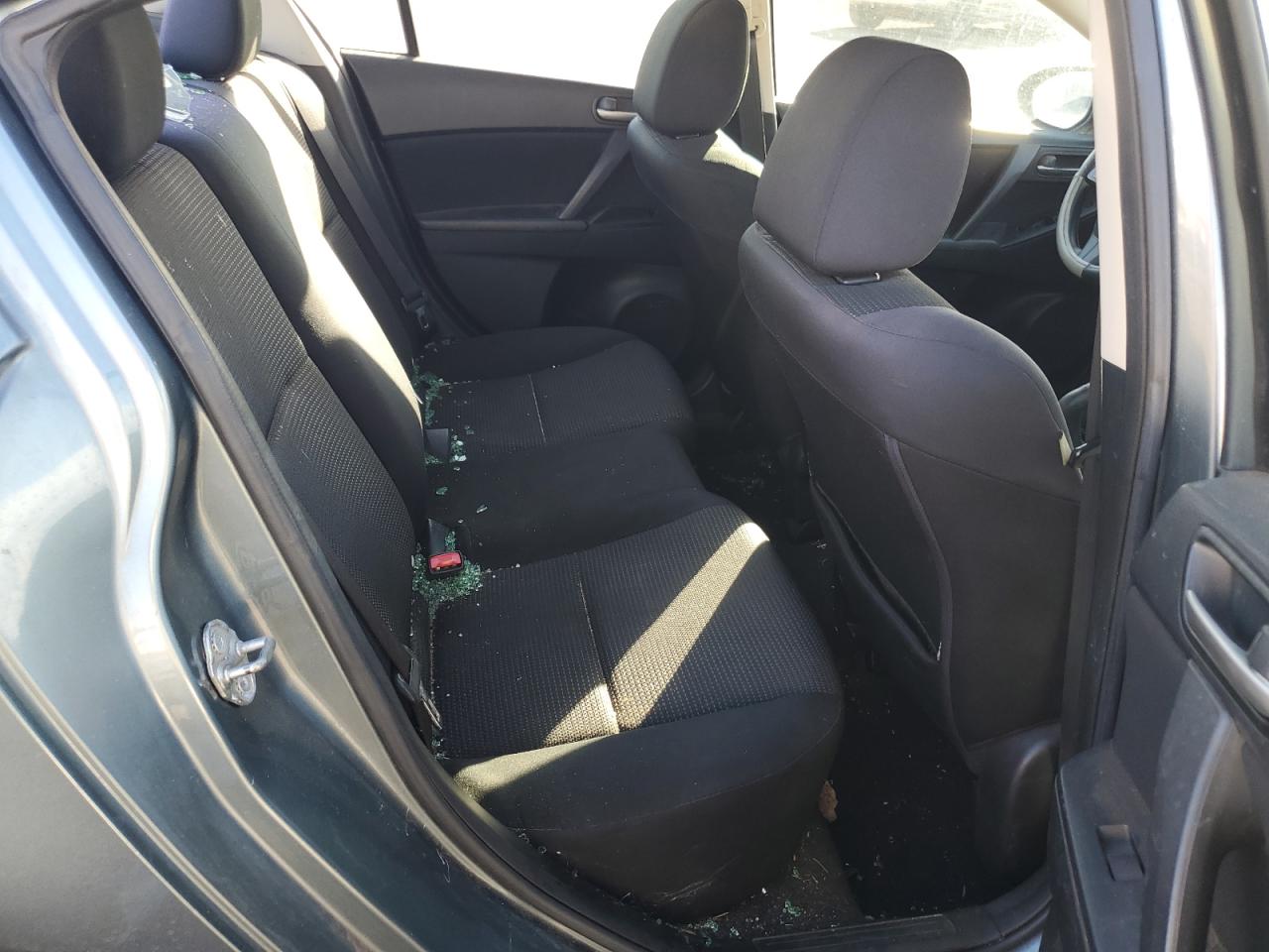 2013 MAZDA 3 photo 10