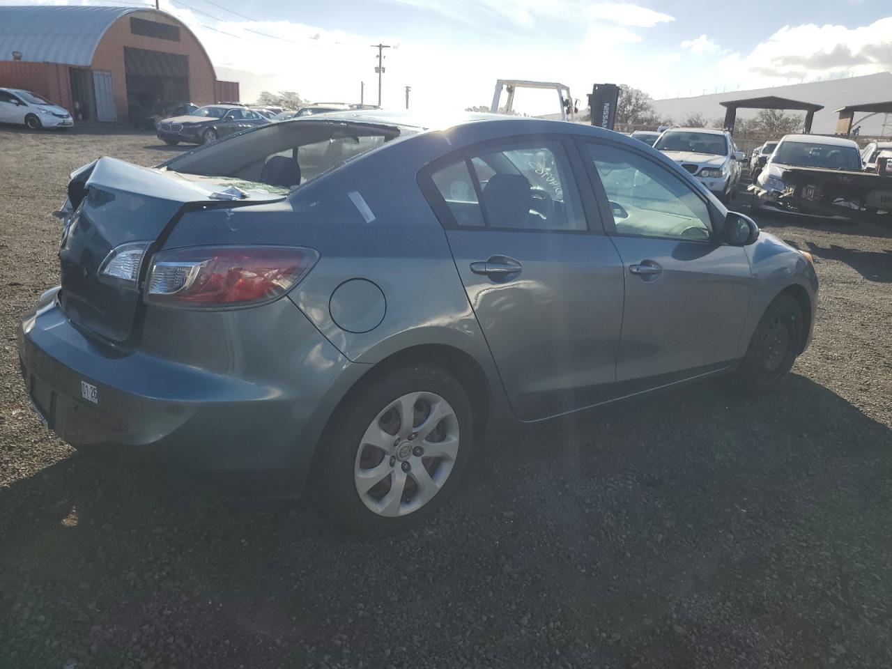 2013 MAZDA 3 photo 3