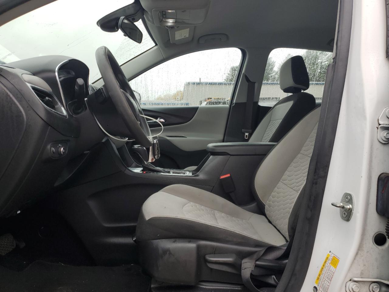 2021 CHEVROLET EQUINOX LS photo 13