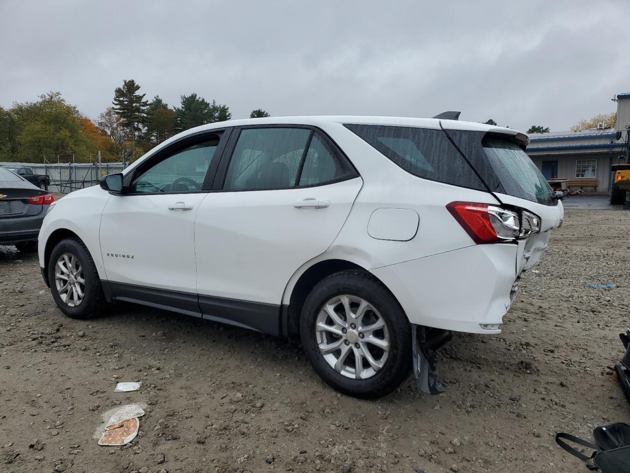 2021 CHEVROLET EQUINOX LS photo 3