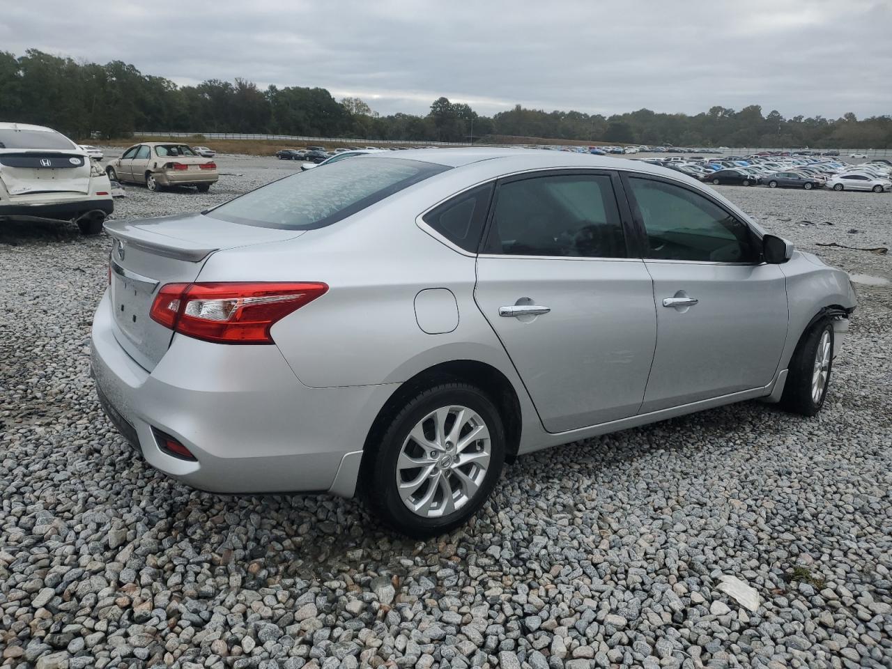 2017 NISSAN SENTRA S photo 3