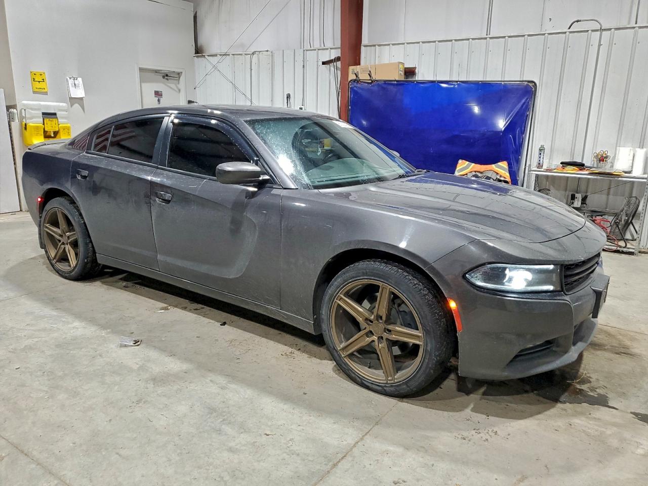 2016 DODGE CHARGER SXT photo 4