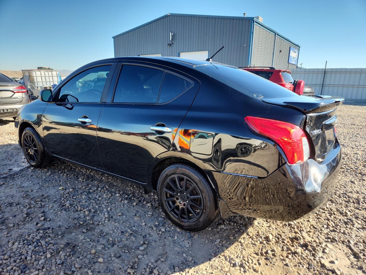 2014 NISSAN VERSA 1.6 SV photo 4