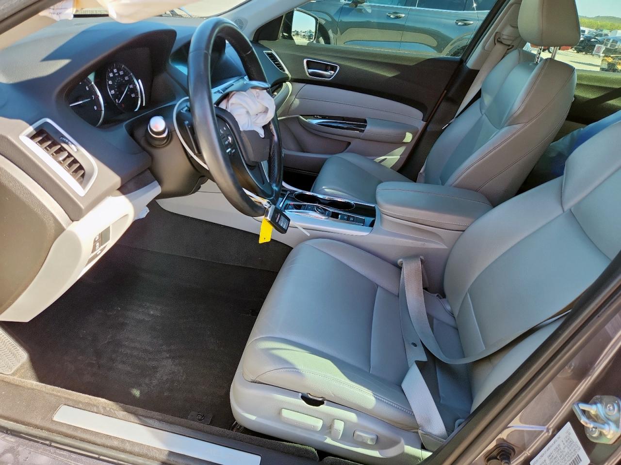 2018 ACURA TLX photo 19