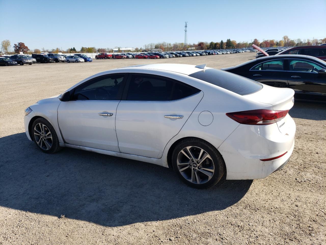 2018 HYUNDAI ELANTRA SEL photo 4