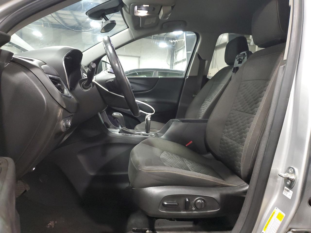 2021 CHEVROLET EQUINOX LT photo 13