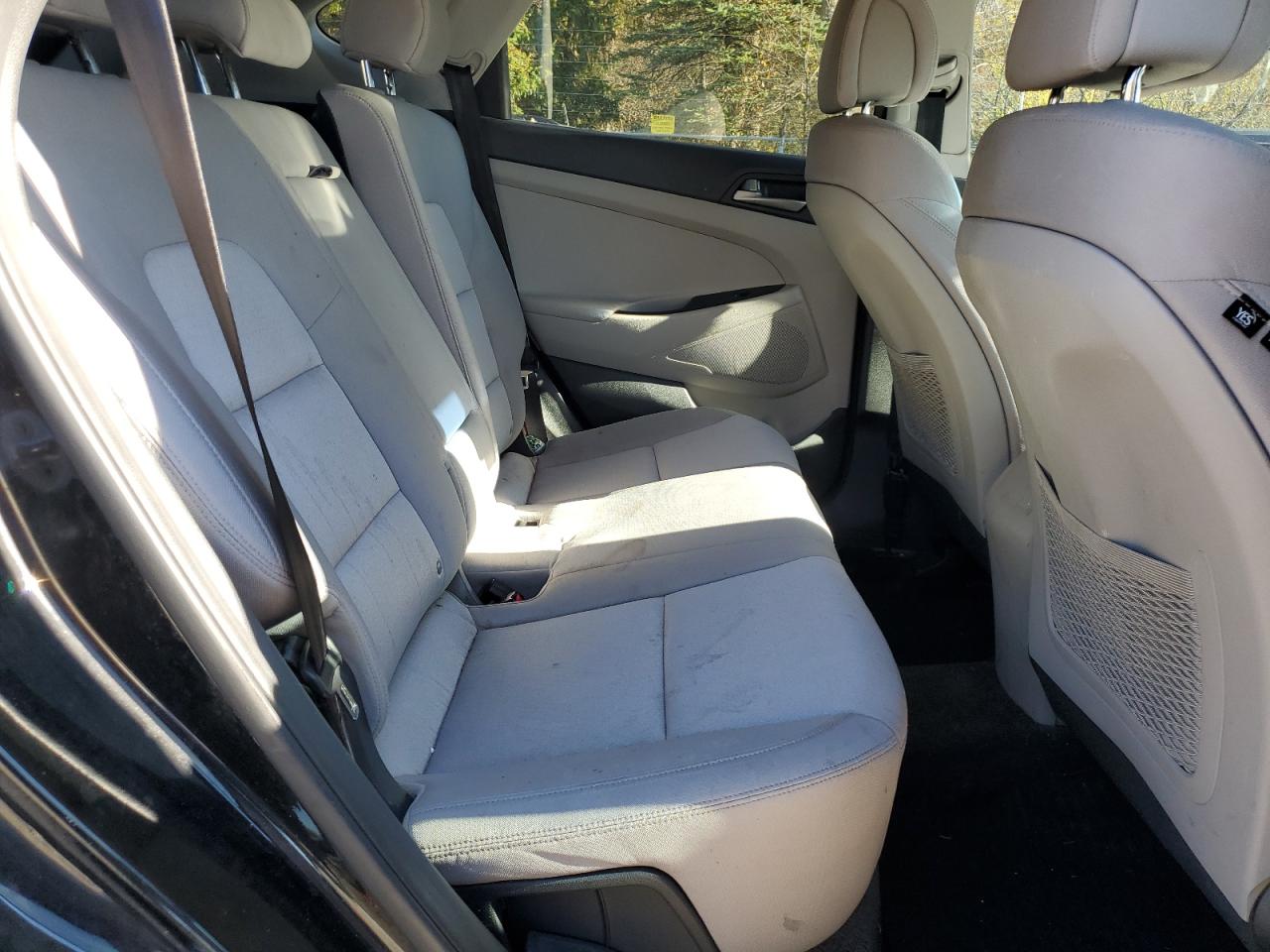 2018 HYUNDAI TUCSON SEL photo 11